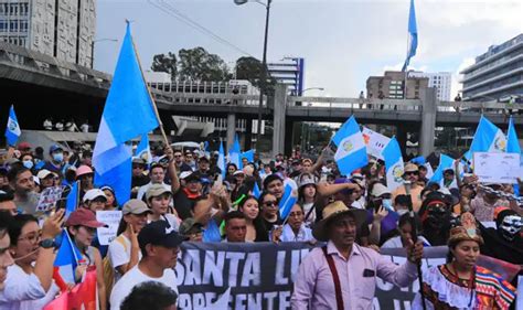 Guatemala Cumple Una Semana De Bloqueos Para Exigir La Renuncia De Su