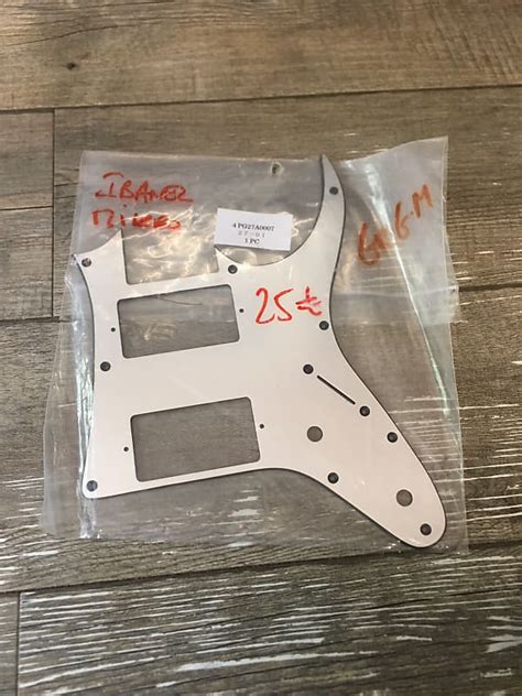 Ibanez Pickguard Mikro Reverb