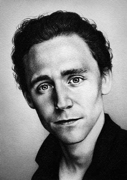 Tom Hiddleston Tom Hiddleston