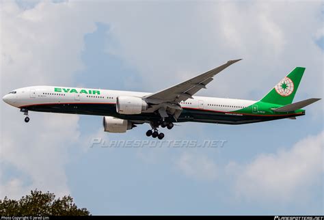 B 16727 EVA Air Boeing 777 35EER Photo By Jered Lim ID 837345