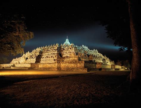 Be Awed By The Wondrous Beauty Of The World S Biggest Buddhist Monument