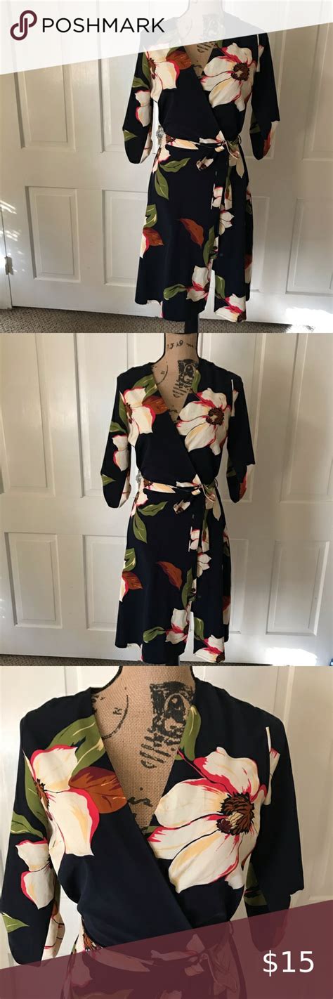 Monteau Navy Blue Magnolia Floral Short Sleeve Wrap Dress S Small W Tie