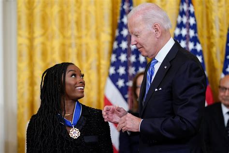 Biden Gives Medal Of Freedom To Simone Biles Denzel Washington And N Y