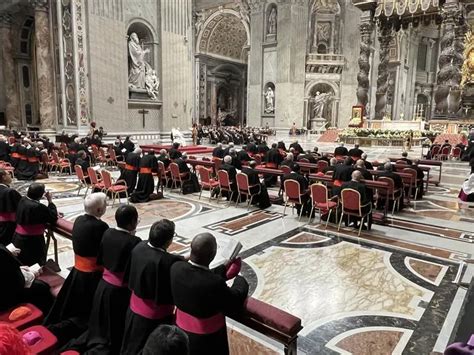 Pope Francis Consecrates War Torn World To Virgin Mary In Eucharistic