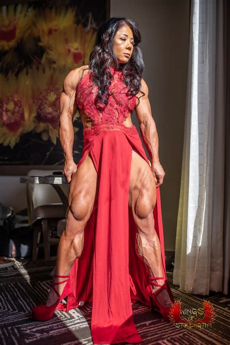 Michelle Jin : r/musclegirlsflexing