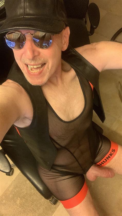 Le Patron Le Patron Ose Se Montrer Nu 22 Nude Pics XHamster