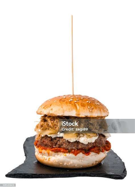 Juicy Hamburger Auf Weißem Hintergrund Stockfoto Stockfoto Und Mehr