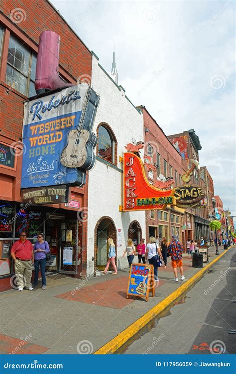 Broadway, Nashville, Tennessee, USA Editorial Stock Image - Image of ...