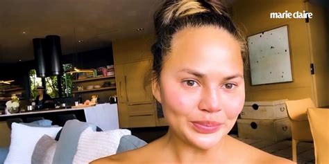 At Chrissy Teigen Glows In A Nude No Makeup Mirror Selfie