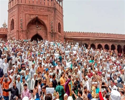 Delhi Police Files Fir In Connection With Protests Outside Jama Masjid