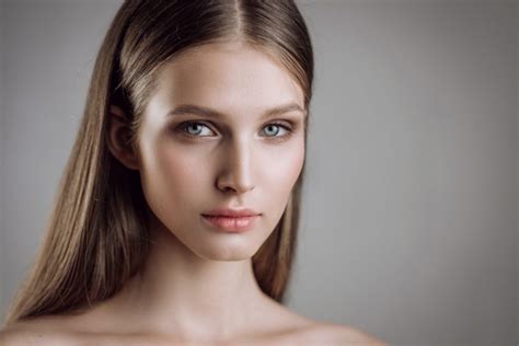 So Tragen Sie Den Nude Look Richtig Experto De