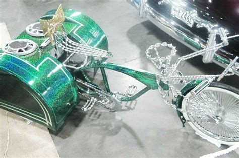 Pin by Arturo Hernández on A LOWRIDER BIKE Lowrider show Jewelry