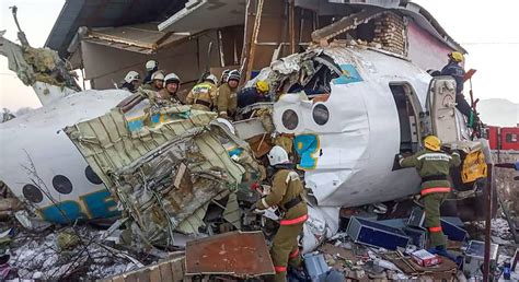 Fotos El accidente de avión de pasajeros en Kazajistán en imágenes