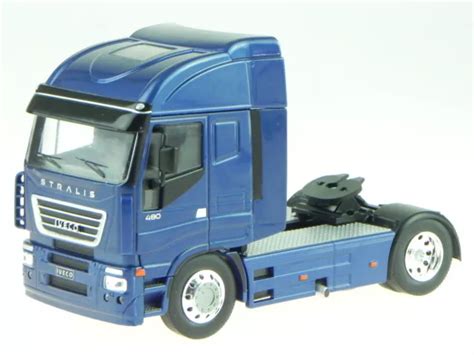 IVECO STRALIS 2012 Bleu Camion Truck Vehicule Miniature IXOTR031 IXO 1