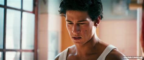 Emilio Sakraya Nude Bath Scenes In One Night Off Gay Male Celebs