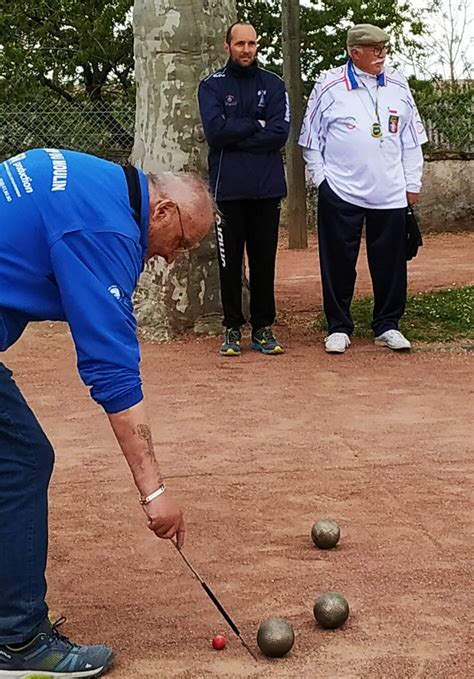 Marcigny La boule lyonnaise renoue avec la compétition