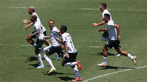 Time Do Mundial Abel Indica Possível Escalação Titular Do Palmeiras No