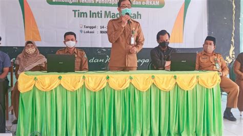 Kakan Kemenag Buka Bimtek Penerapan EDM Dan E RKAM TIM Kota Parepare