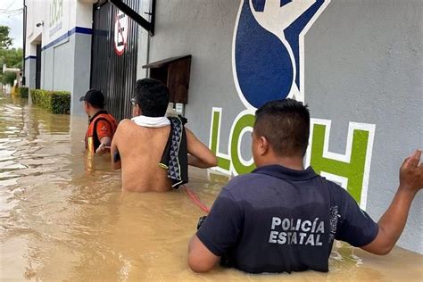 Se Registran Inundaciones En Agua Dulce Veracruz