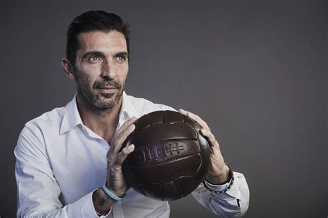 Grazie per tutto Se retira un icono una leyenda El balón le echará