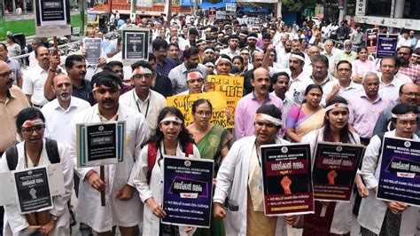 Kerala Doctors Intensify Protests Over Murder Of Dr Vandana Das Strike Affects Opd Services In