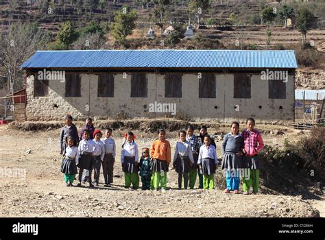 Nepali School in Nepal Himalaya Stock Photo - Alamy