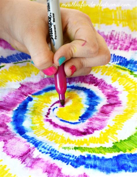 Tie Dye Shirts Using Sharpie Markers