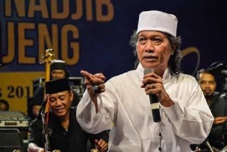 Sebut Jokowi Firaun Cak Nun Minta Maaf Suara Nasional