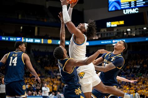 Pitt Mens Basketball Wins Game No 300 At The Petersen Events Center