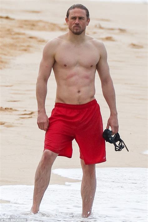 Charlie Hunnam Shows Six Pack In Hawaii As He Preps Triple Frontier Daily Mail Online