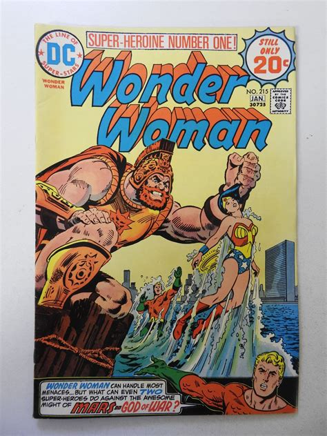 Wonder Woman 215 1975 FN VF Condition Comic Books Bronze Age