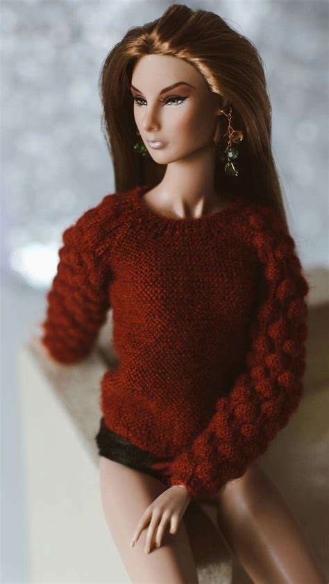 Pin By Zaida Guerrero On Muñecas Barbara Knit Outfit Barbie Fashion Fashion Royalty Dolls