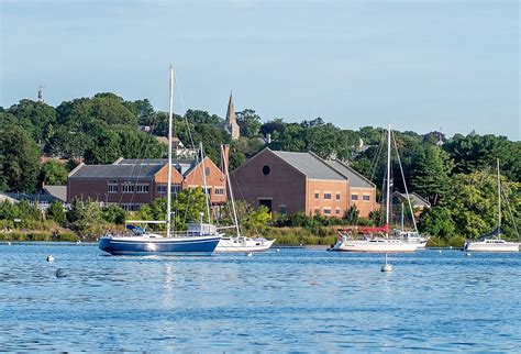 Of The Most Welcoming Towns In Rhode Island Worldatlas