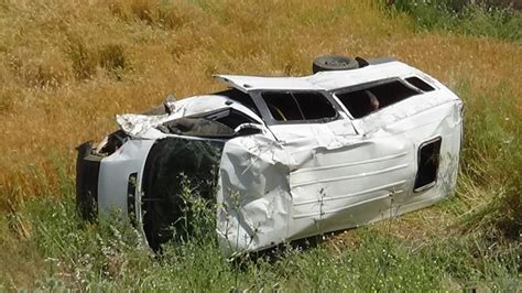 Hatay Da Askerleri Ta Yan Minib S Devrildi Asker Yaraland