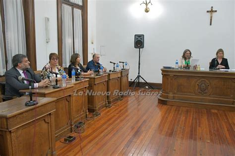 En Una Accidentada Sesión Juraron Los Nuevos Consejeros Escolares Y Se