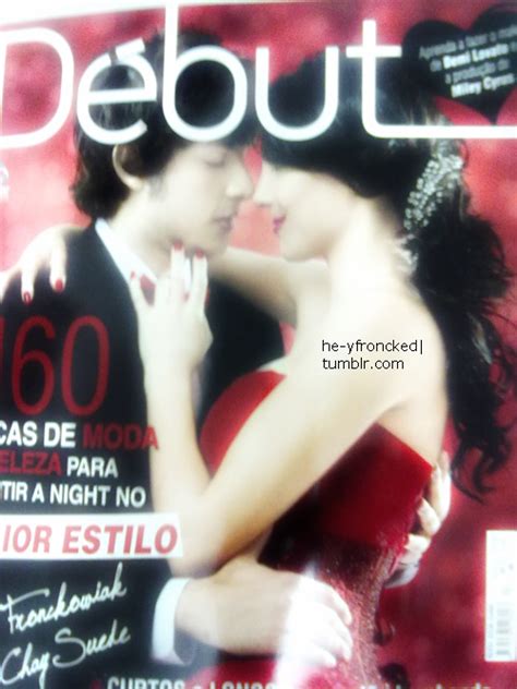 F Clube Rebelde Chay Suede E Mel Fronckowiak S O Capa Da Revista Debut