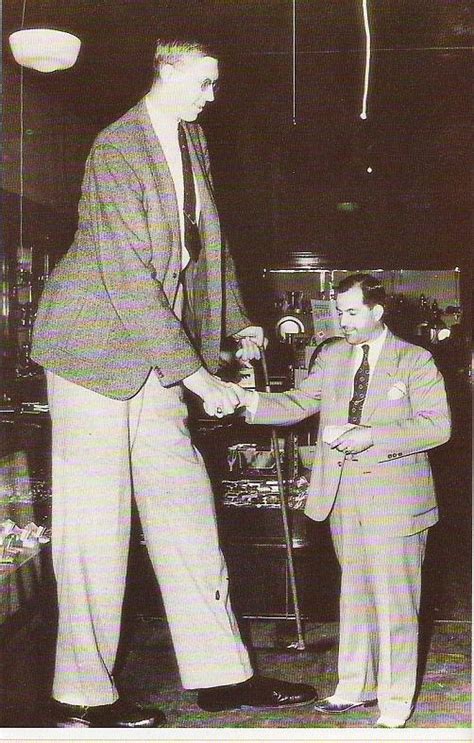 13 Vintage Portrait Photos Of Robert Wadlow The Tallest Person In