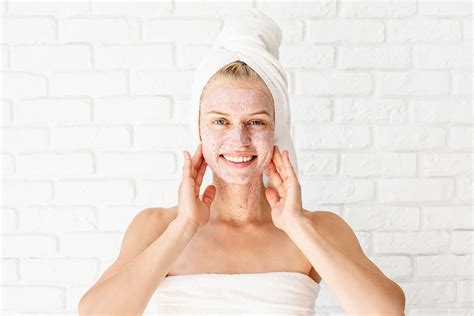 Beneficios y recomendaciones de la exfoliación en la piel