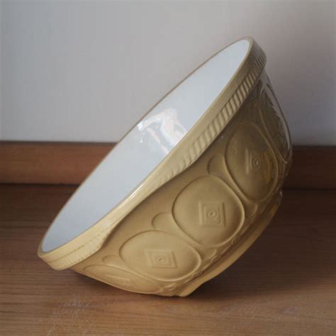 Gripstand Creamy Yellow Mixing Bowl Classic ceramic Easimix Gripstand ...