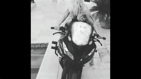 Nicki Minaj Twerking In A Pool Ass Shake WTF 0 15 YouTube