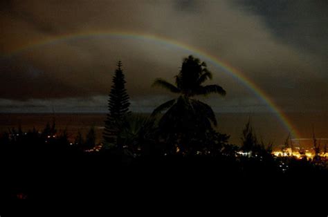 Exclusively Beautiful Moonbow – Rainbow at Night – Design Swan