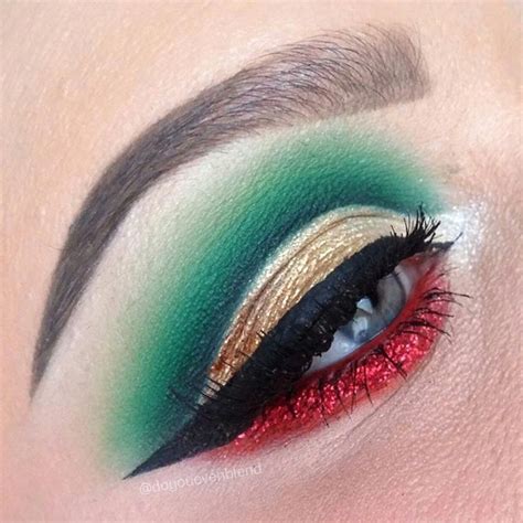 A Beautiful Christmas Makeup Look By Doyouevenblend With The Red And