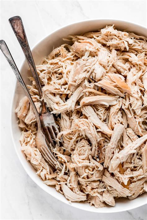 Slow Cooker Shredded Chicken Garnish Glaze