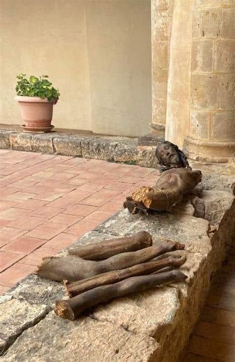 Distrutta La Chiesa Di Santa Maria Di Ges Foto Live Sicilia