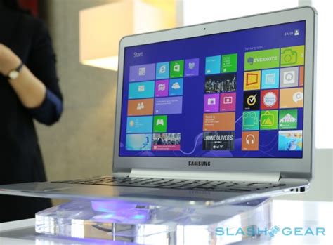 Samsung Dual Display Notebook Concept Gets Some Hands On Quality Time ...