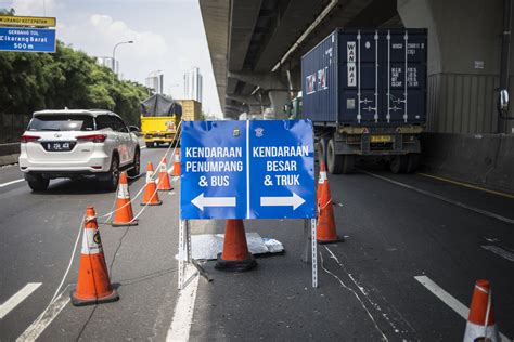 Foto Mudik Silakan Putar Balik Ke Jakarta Foto Katadata Co Id