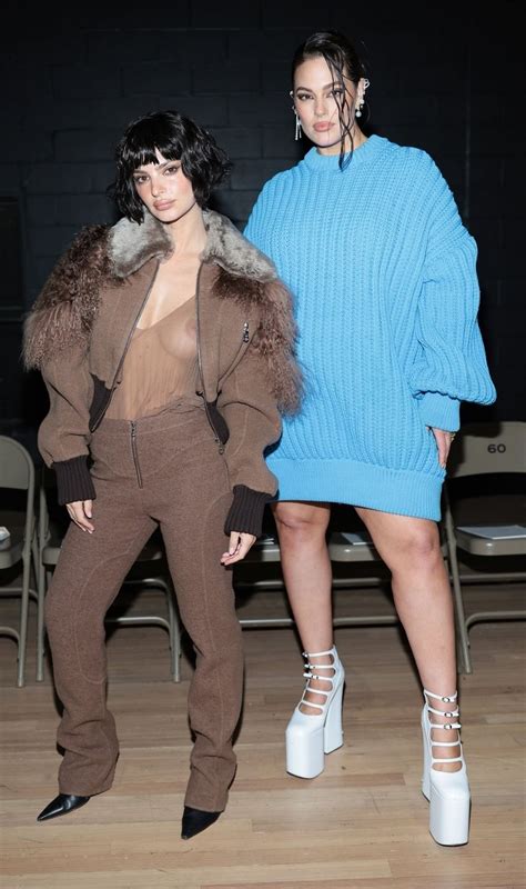 Emily Ratajkowski Exposed Naked Tits For Marc Jacobs Photos The Fappening