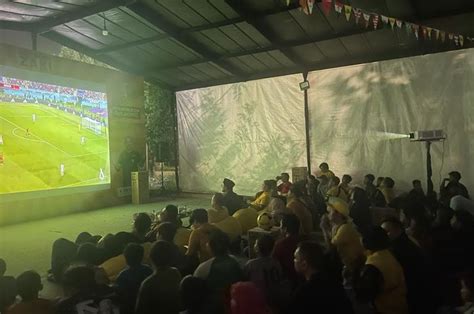 Nobar Piala Dunia 2022 Euforia Sepak Bola Indonesia Meningkat