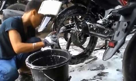 Ide Peluang Usaha Cuci Motor Modal Kecil Untung Besar 2024