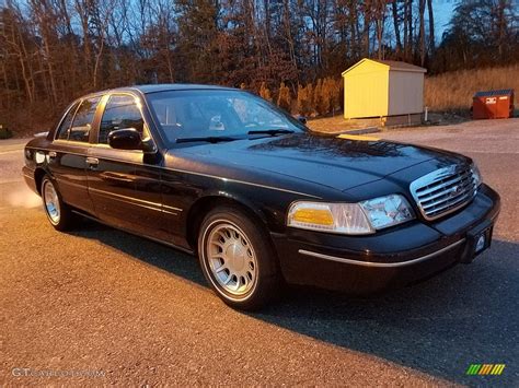 1999 Black Ford Crown Victoria LX 125344392 GTCarLot Car Color